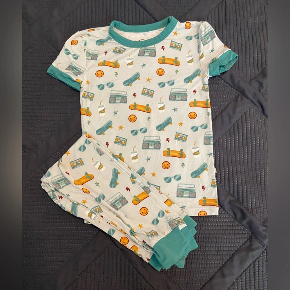 Emerson and Friends ‘Roll With It’ Bamboo Pajama Set - Picture 1 of 2